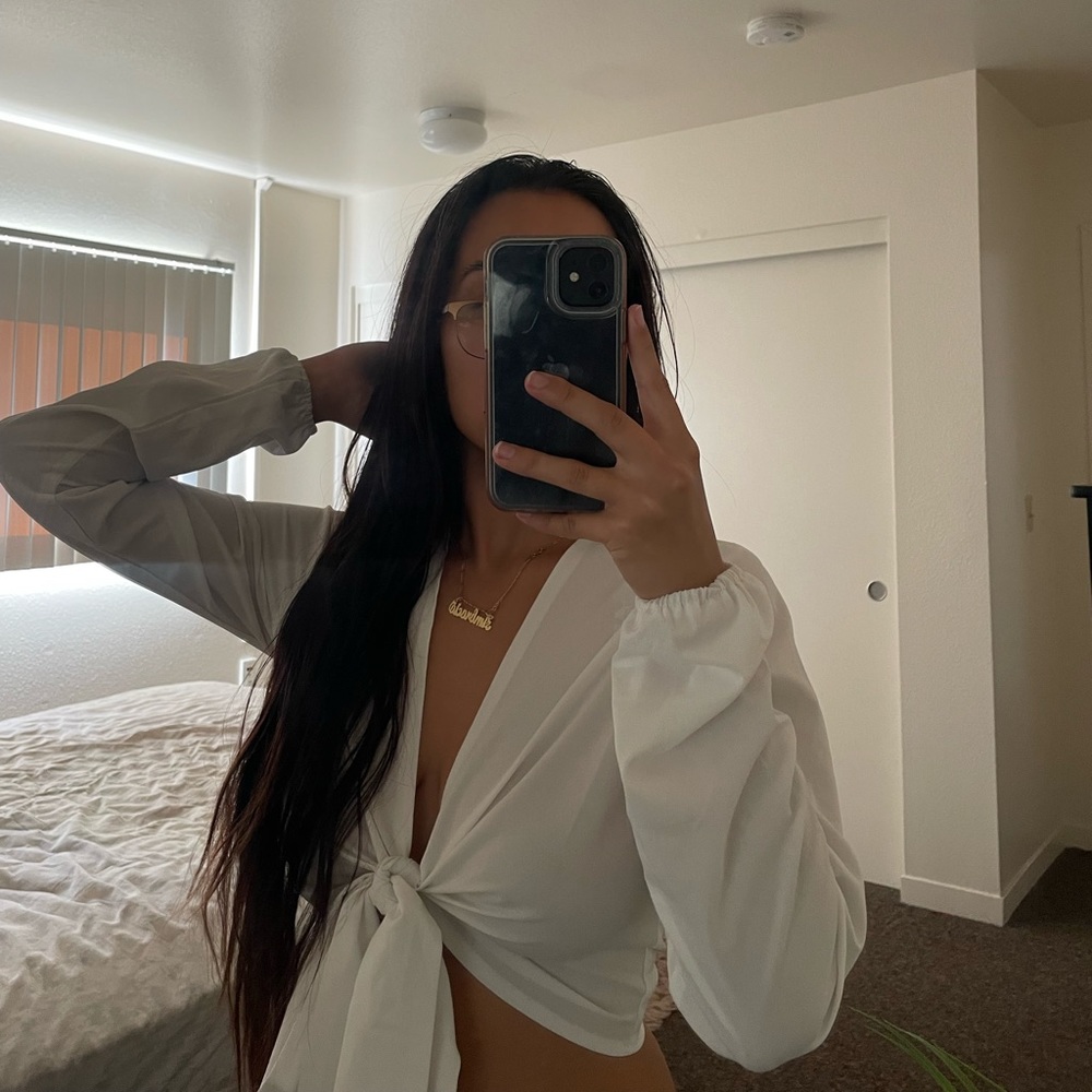 FRONT TIE LONG SLEEVE TOP MISSGUIDED